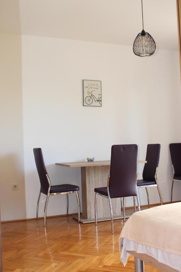 Apartmani Mia Jadranovo Exterior photo