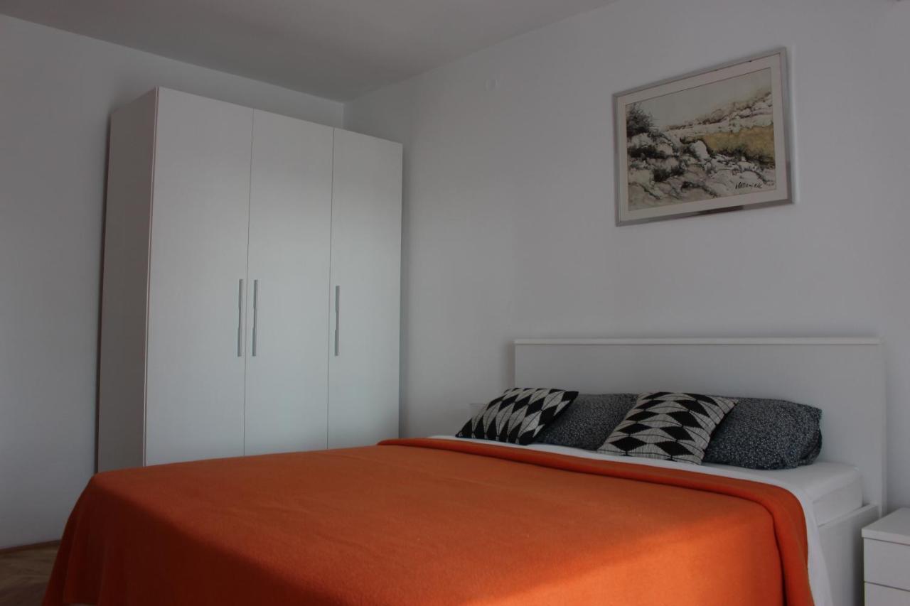 Apartmani Mia Jadranovo Exterior photo