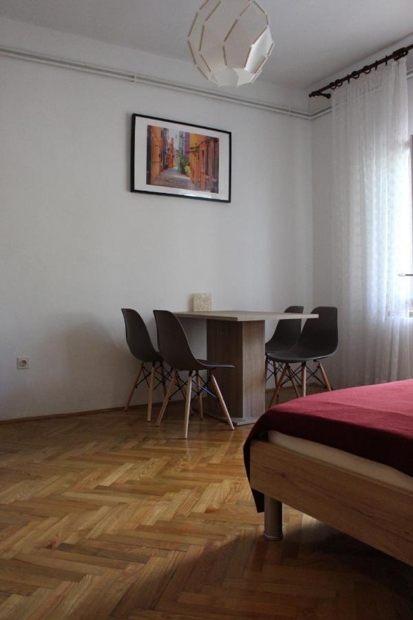 Apartmani Mia Jadranovo Exterior photo