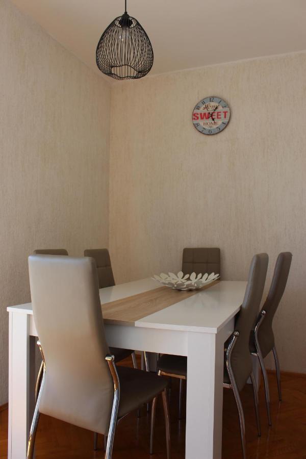 Apartmani Mia Jadranovo Exterior photo