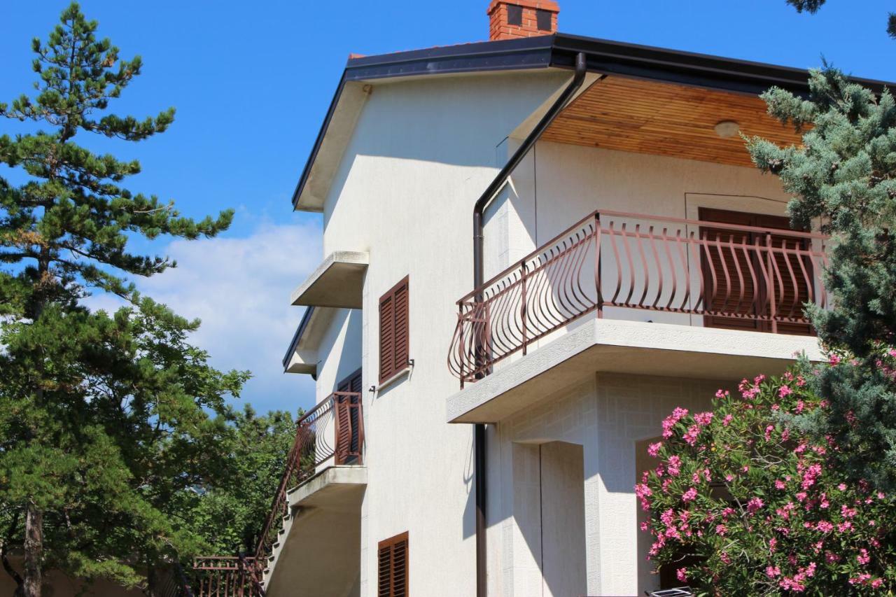 Apartmani Mia Jadranovo Exterior photo
